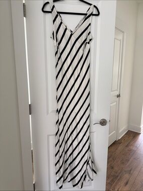 NWOT LOFT Black and White Diagonal Stripe Maxi Dress